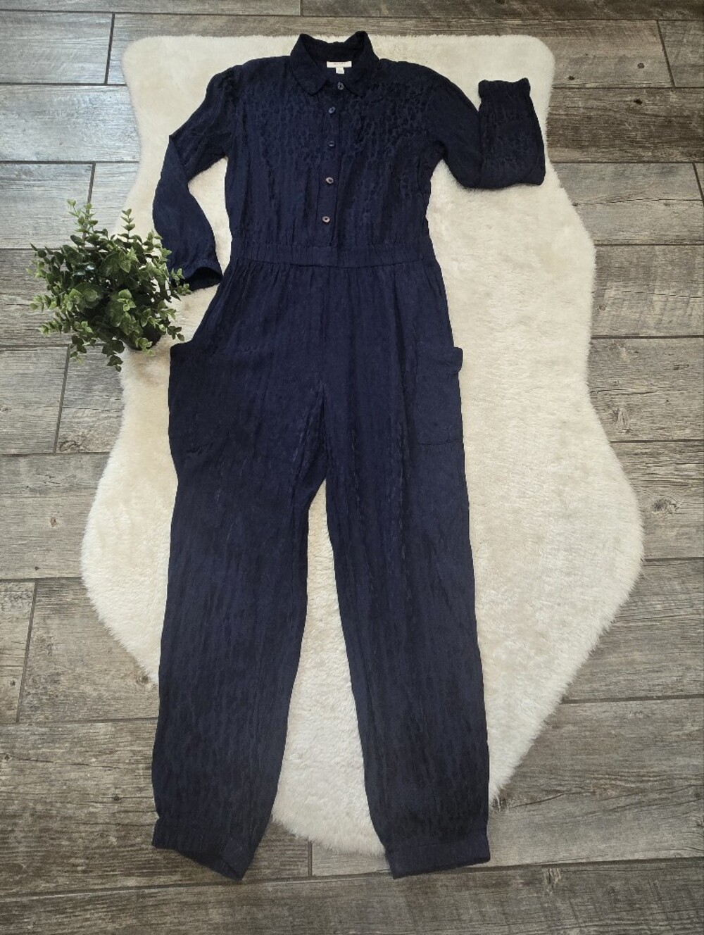 ON 34th Navy Blue Animal Print Jacquard Collared Long-Sleeve Jumpsuit, M